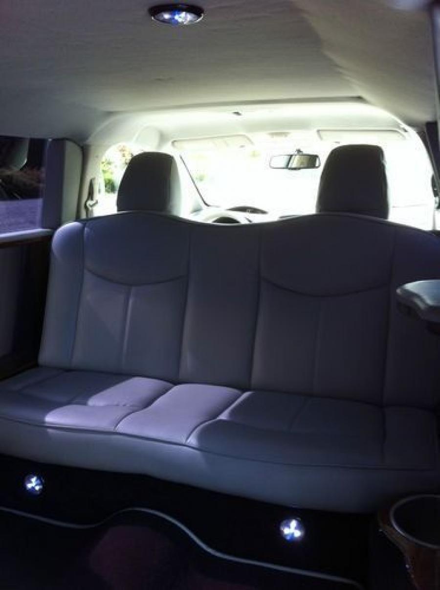  Nissan Leaf Stretch Limousine 2012 года  (фото 5 из 24)